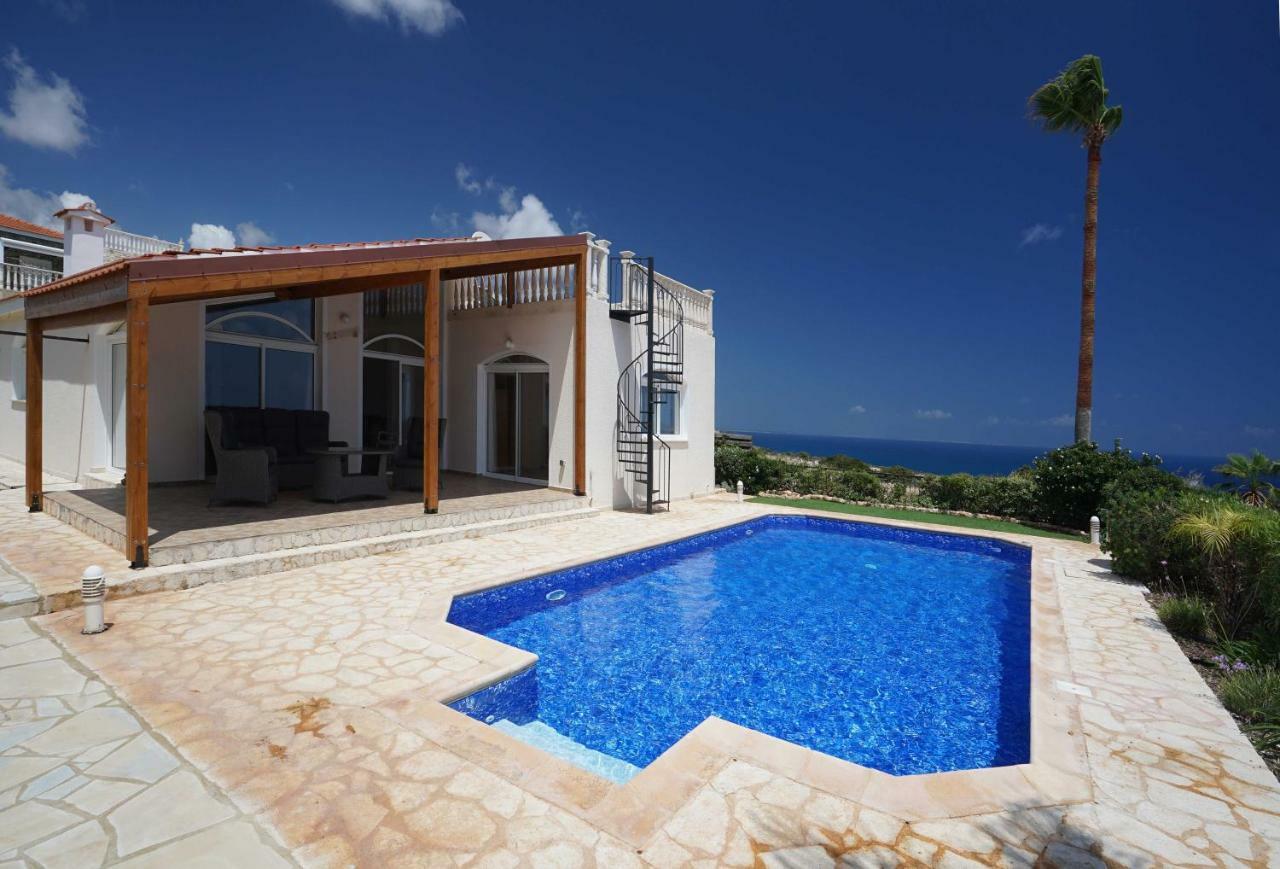 Unforgettable Family Escape - Cliffside Villa With Panoramic Sea Views And Kid-Friendly Private Pool Pissouri Ngoại thất bức ảnh